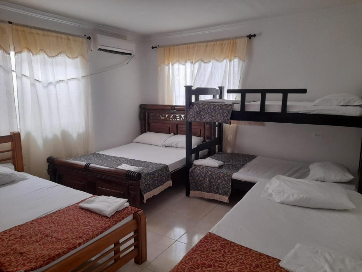 לינה וארוחת בוקר Ríohacha Wayuuco Backpackers מראה חיצוני תמונה